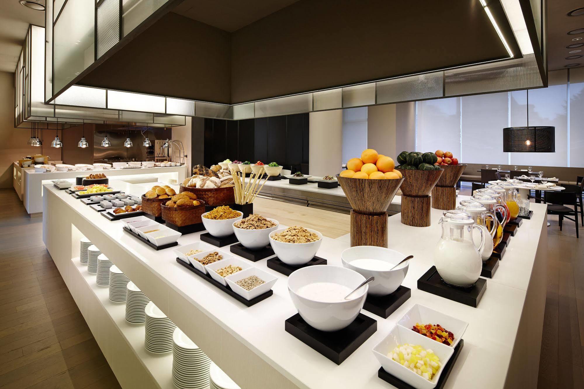 Shilla Stay Seodaemun Seoul Station Ngoại thất bức ảnh